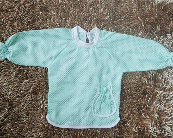 ��ˇ�_��c�c��ˮ���£��{ɫ��