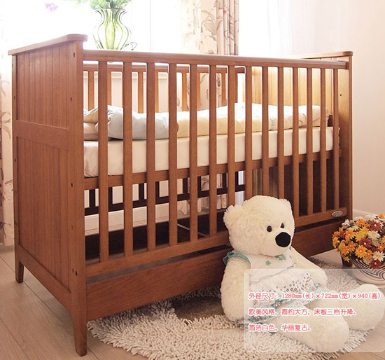 奧斯汀橡木嬰兒床