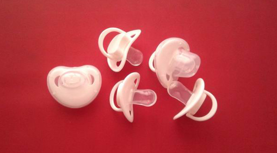 鑫恩成硅膠安撫奶嘴