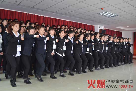 �Fꠣ�������l(f��)չ���F���δ��