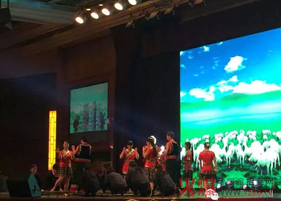 朋禾母嬰產(chǎn)品代理商云南康軒經(jīng)貿(mào)-登康2015迎新晚會(huì)