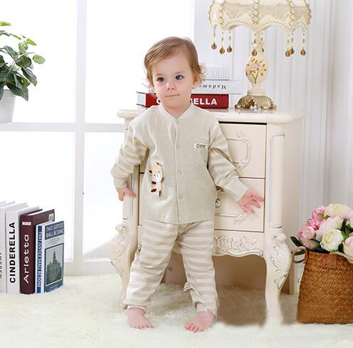 蓓琪兔嬰兒服飾2015秋冬新品彩棉系列對(duì)襟套裝0