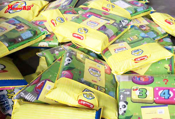 鑫貝嬰兒爬行墊便攜單面1.8m2.5m.jpg 鑫貝嬰兒爬行墊便攜單面1.8m2.5m.jpg