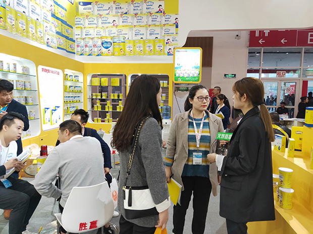 媽咪愛貝嬰可藥食同源營養(yǎng)品2019北京京正展會(huì)現(xiàn)場(chǎng).jpg 媽咪愛貝嬰可藥食同源營養(yǎng)品2019北京京正展會(huì)現(xiàn)場(chǎng).jpg