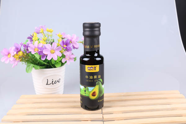 甄育牛油果油3.jpg