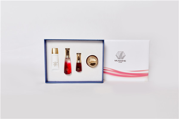 思沐爾沐詩(shī)荷5.jpg 思沐爾沐詩(shī)荷5.jpg