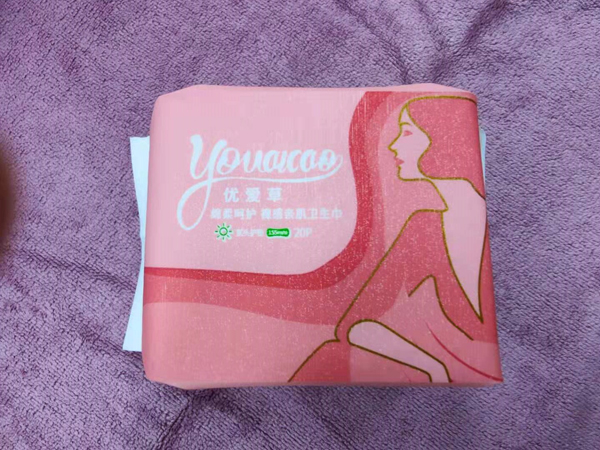 優(yōu)愛草衛(wèi)生護墊155mm 01.jpg