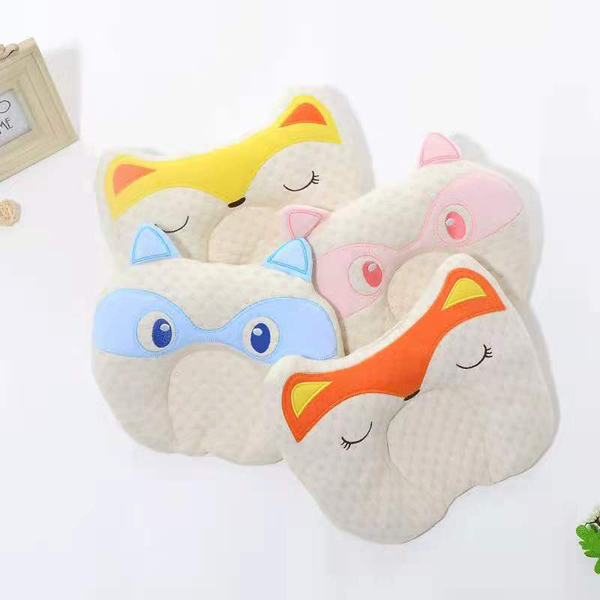中乳卡通嬰兒枕.jpg