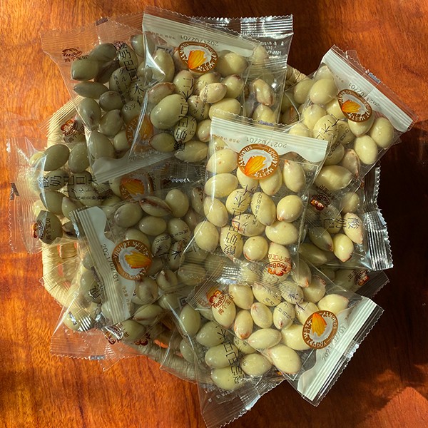 兩個寶貝酸奶巴旦木仁