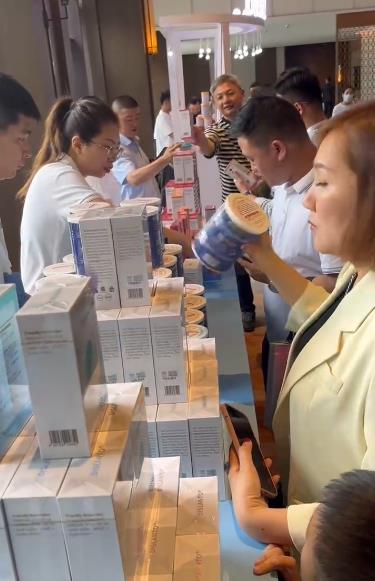 2023暨迪適蘭托新品發(fā)布與客戶(hù)答謝會(huì) (2).jpg 2023暨迪適蘭托新品發(fā)布與客戶(hù)答謝會(huì) (2).jpg