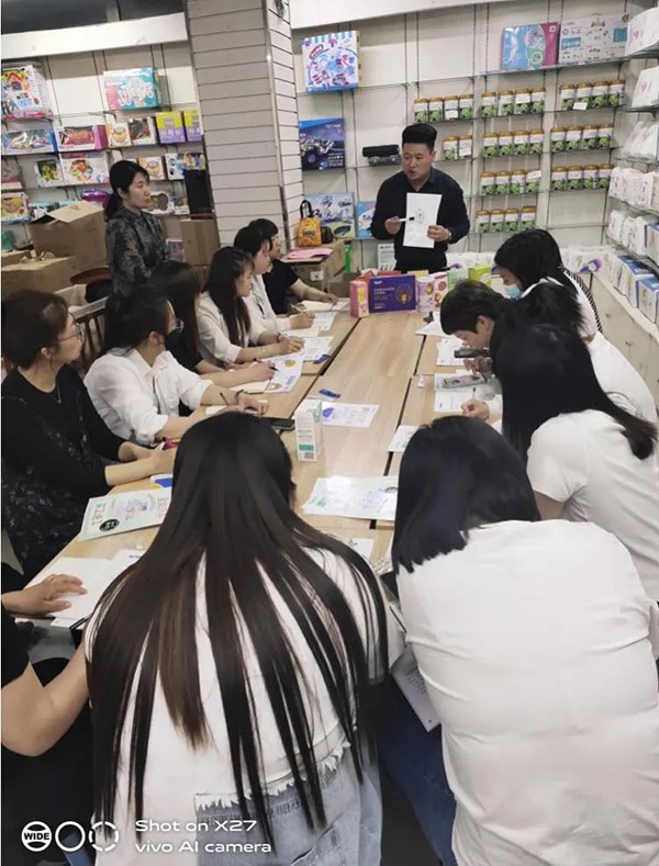 施貝安培訓(xùn)會(huì)1.jpg 施貝安培訓(xùn)會(huì)1.jpg