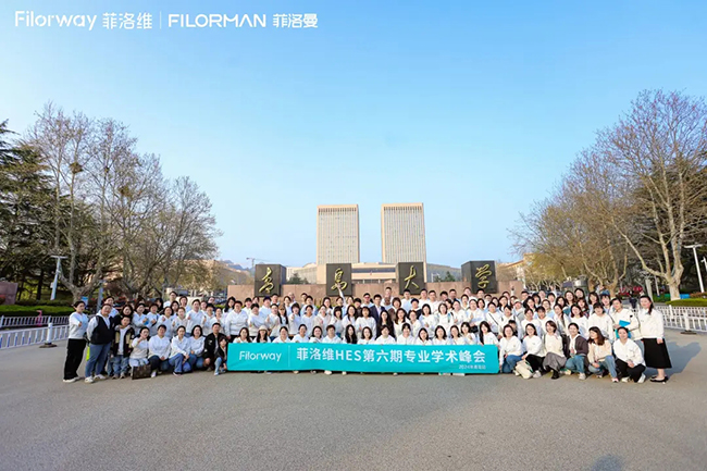 合影.jpg 合影.jpg