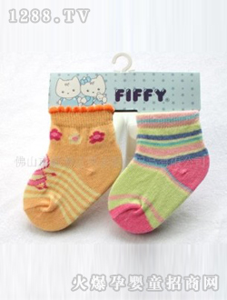 �냺�mȫ�޲�ɫ