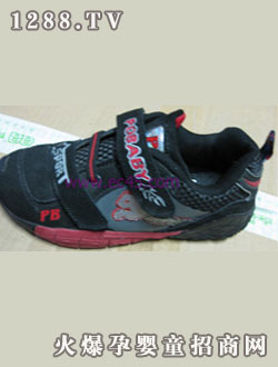 С�ƺ���ɫ���e