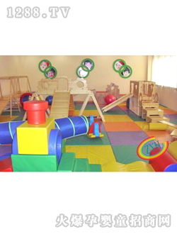 ���H���\�ӽM