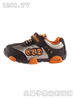 �͵����e�\(y��n)��ͯЬ���ؽ�ɫ