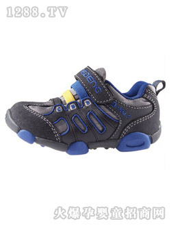 �͵����e�\(y��n)��ͯЬ��ɫ���{(l��n)ɫ