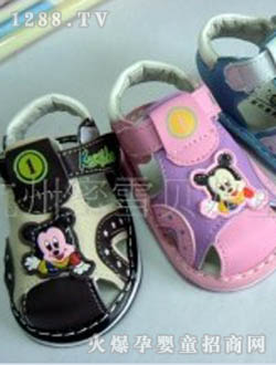 ��ѩ���W����ƤЬ������