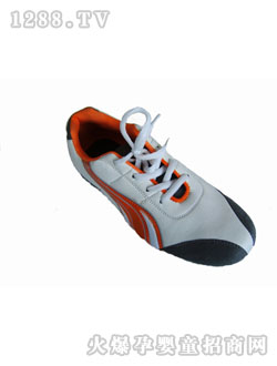 ���ǰ�ɫ�\(y��n)��(d��ng)Ь