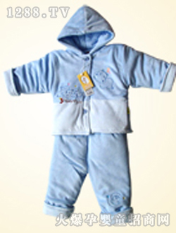 ϲ֮���{(l��n)ɫ��ñ���b