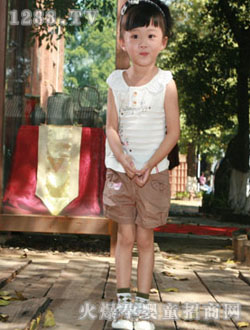 �����ܰ�ɫŮͯС����