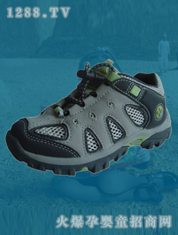 ���ٻ�ɫ��ͯ���eЬ