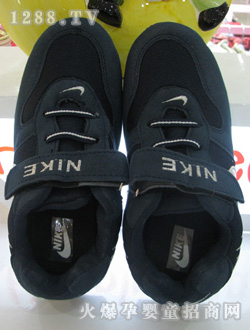 ��ͯ��ɫ�\��Ь