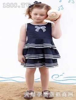 С������{ɫ����ȹ