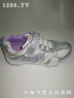 ��؈֮��(m��ng)�y��Ůͯ�\(y��n)��(d��ng)Ь