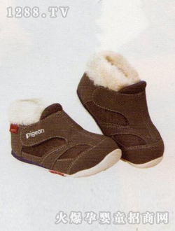 ؐ�H��ů�\(y��n)��(d��ng)Ь�냺Ь��ɫ