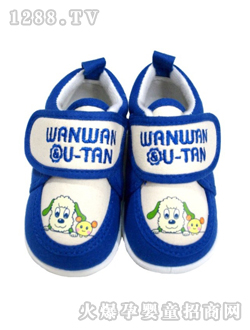 ͯ�ľ��{ɫ�냺Ь