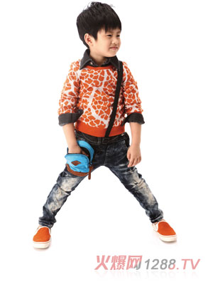 �����ݻò���ɫ�����{(l��n)ɫţ��ѝ