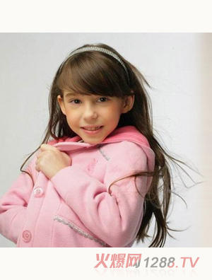 �옷(l��)���Rͯ�b��ɫ