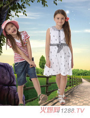 ��°�ɫ�o���B��ȹ