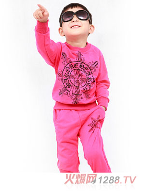 �ڴ����L(zh��ng)���n�����bö�tɫ