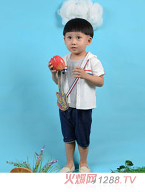 ��˹�װ�ɫ�r��